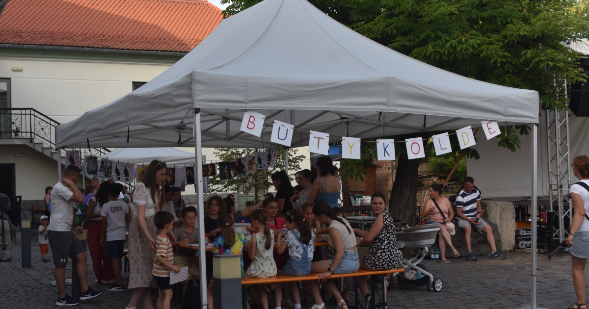 Párhuzamos alternatív foglalkozások a Múzeumok éjszakáján